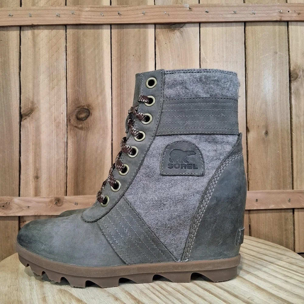 Sorel Lexie Wedge Boots Womens 8.5 Gray Leather‎ Ankle Lace Up Winter Waterproof